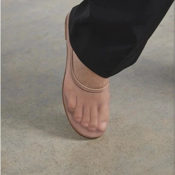 Dear Frances Balla Mesh Nude flats - Picture 3 of 6